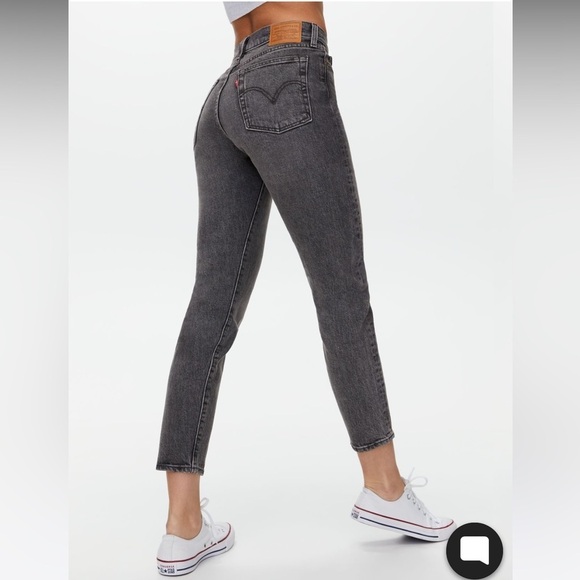 LEVI's Wedgie High Rise Tapered Straight Fit Icon Jeans Washed Black Size 29 - Picture 2 of 15